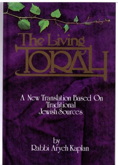 The Living Torah in English [Hardcover]